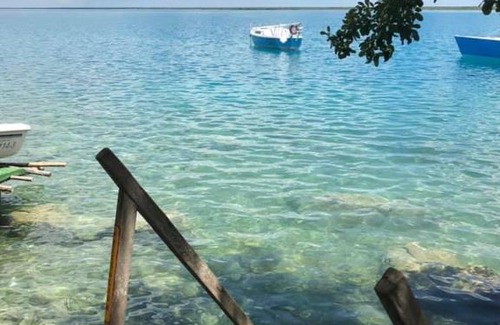 Bacalar Cabin | Relaxing Oceanfront Retreat at Veleando Ando Cabañas