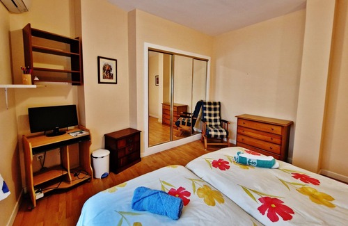 Velez de Benaudalla Apartment | Relaxing Stay at Velez Nazari Center with Spa Access