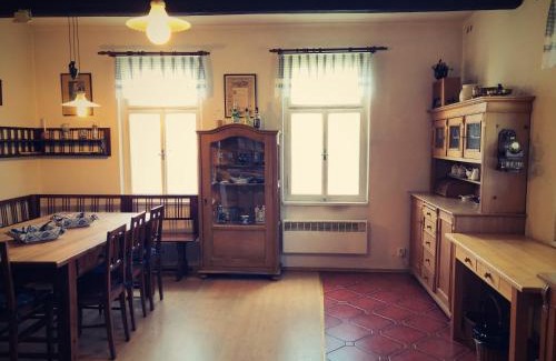 Veliny House | Pet-Friendly Veliny 120: Exceptional Stay for Families
