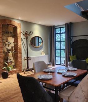 Velistsʼikhe House | Exceptional Velio Guest House: Family-Friendly Retreat