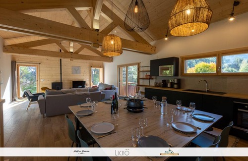 Bramans Ski Chalet | Veliski-Lodge: Enchanting Chalet with Spa & Hot Tub