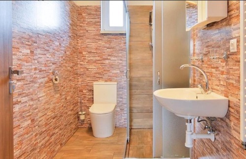 Velke Losiny Apartment | Discover Velkolosinské Apartmány: Family-Friendly Retreat