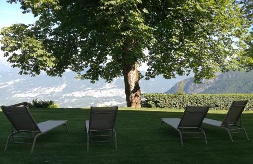Bolognano-Vignole House | Vello d'Arco: Breathtaking Ocean Views at 1000 Meters
