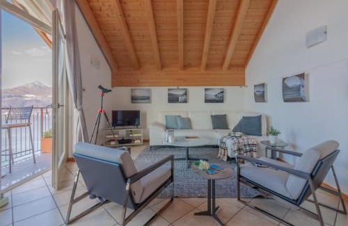 Perledo Apartment | Relax at Veloccino del Lago: Family-Friendly with Pool
