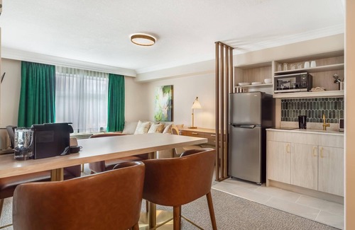 Hinton Hotel | Family-Friendly Quality Inn & Suites with Pool and Breakfast