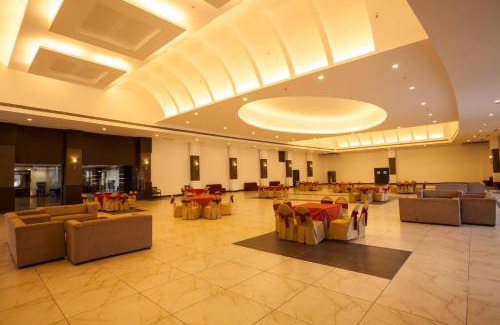 Zirakpur Hotel | Explore Velvet Clarks Exotica: 4-Star Family-Friendly Retreat