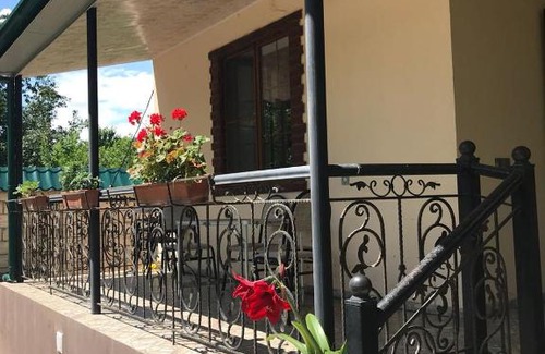 Gabala Villa | Comfortable Vendam Villa: Pet Friendly & Family-Friendly Stay
