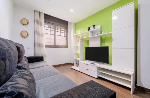 El Vendrell Apartment | Pet-Friendly Comfort at Vendrell Centre - 4-Star Experience