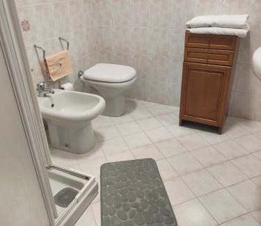 Municipio 4 Apartment | Venere: Guest Rated 9.5 with Oceanfront & Pet-Friendly Perks