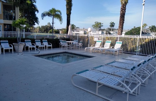 Villas Condo | Relax at Venetian Palms: 2 Bedroom Oceanfront Retreat
