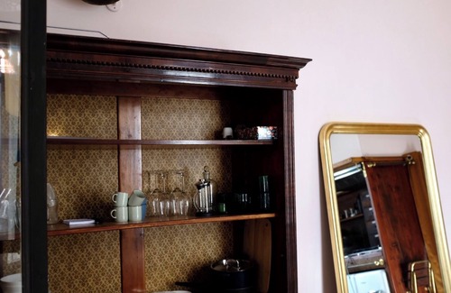 Cimetto Apartment | Venetian pink apartment in Dorsoduro