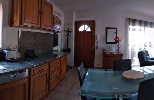 Martigues House | Inviting Detached House with Breathtaking Etang de Berre View