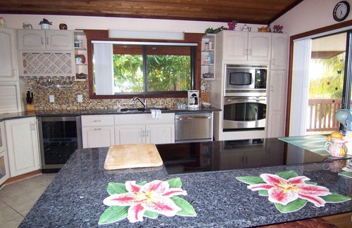 Venetian Shores House | Pet-Friendly Venetian Tropics Home with Heated Pool & Dock