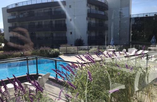Villa Parque Siquiman Apartment | Discover Veneto Village J: Family-Friendly with Pool & Hot Tub