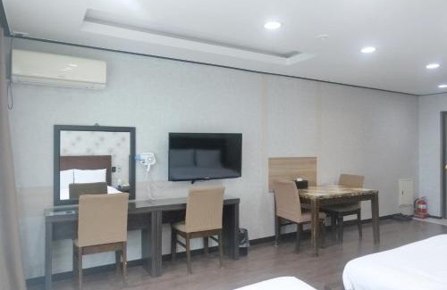 Seongsan Resort | Family-Friendly Cordelia Resort with Pool and Accessibility