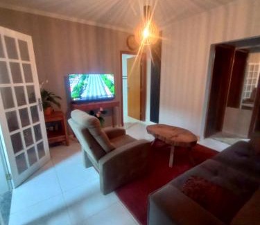 Itarare House | Cozy Casa with Two Suites and Family-Friendly Amenities