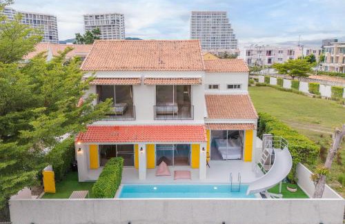 Hua Hin Villa | Relaxing Venice Beach Village Hua Hin Pool Villa Retreat