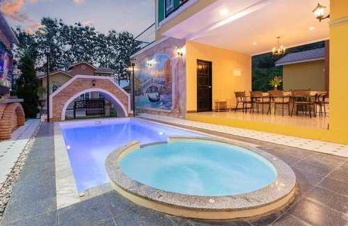 Nong Nam Daeng Villa | Relax at Venice De Pool Villa: Family-Friendly Retreat