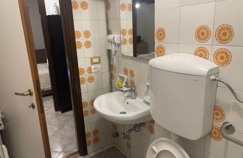 Marghera House | Cozy Holly Venice Apartment with Kitchen & Breakfast Included