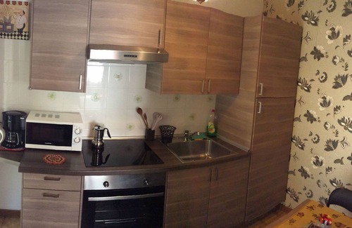 Mogliano Veneto Apartment | Romantic Venice Holiday Home with Private Garden & Spa