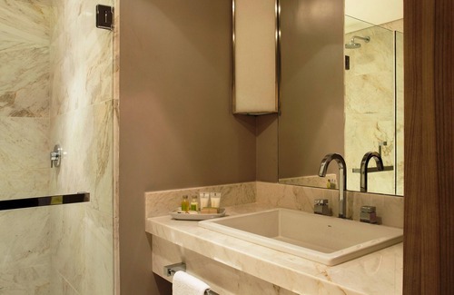 Jacarepagua Hotel | Relaxing Venit Mio Hotel: 4-Star Stay with Spa & Pool