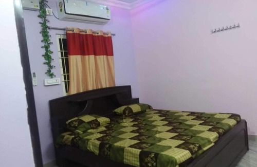 Vijayawada House | Venkateswara Stay Home: Family & Pet Friendly Retreat
