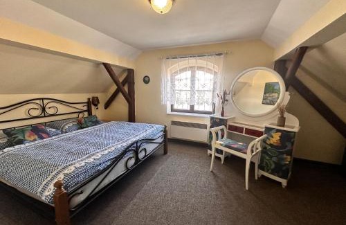 Horsice House | Venkovská usedlost Horšice: Guest Rated 9.2 & Pet Friendly