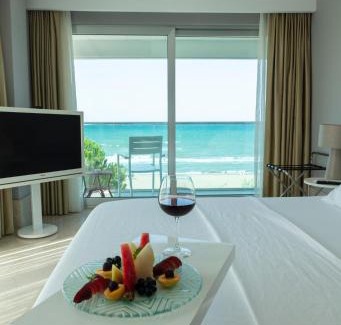Atakum Hotel | Oceanfront Venn Boutique Hotel - Rated 8.5/10 with Views