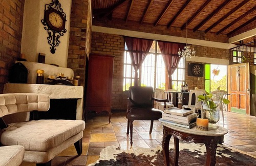 El Cerrito Bed & Breakfast | Discover Ventanas Parapente Boutique - Family-Friendly Retreat