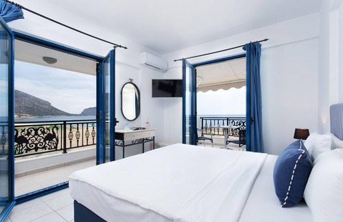 Trochalia Hotel | Venti Seaside Adult Hotel: Relax by the Pool & Spa