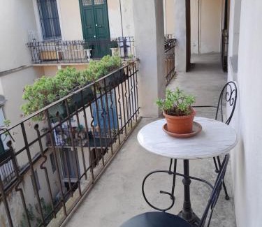 Cremona Apartment | Top-Rated Ventisette: Pet-Friendly Stays with Breakfast