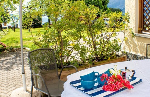 Domaso Apartment | Idyllic Vento Tivano Garden Flat with Lake and Ocean Views