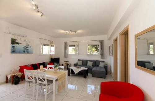 Nikita Apartment | Family-Friendly Retreat at Ventus e Paradiso Villa Nikiti