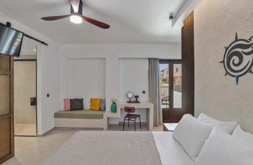 Khora Sfakion Hotel | Indulge in VENTUS Suites: Hot Tub & 9.8/10 Guest Rating