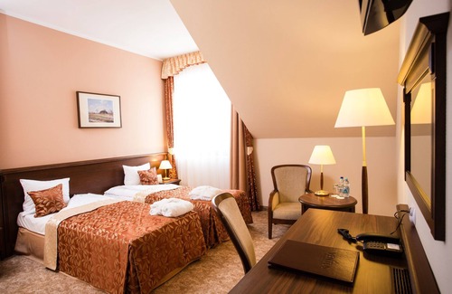 Goldap Hotel | Relax at Ventus Natural & Medical Spa: Pool, Spa & More