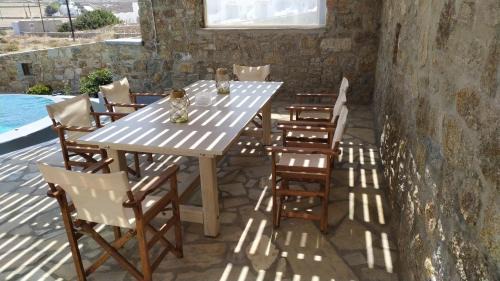 Xilokeratidi Villa | Relaxing Getaway at Ventus Villa with Pool and Hot Tub