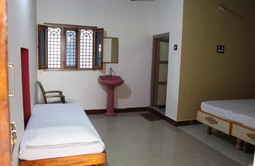 Hampi House | Discover VENU HOMESTAY: Pet & Child Friendly Retreat