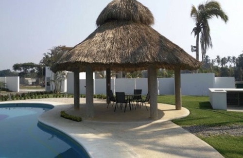 La Poza Apartment | Experience Oceanfront Bliss at Venues Yocte Ave Paraiso