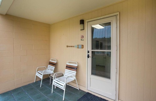 Fort Walton Beach House | Comfortable Stay at Venus Condominiums with Pool Access