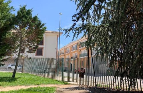Old Town Baeza Apartment | Cozy Venus de Baeza Suite with Pool & Family Amenities