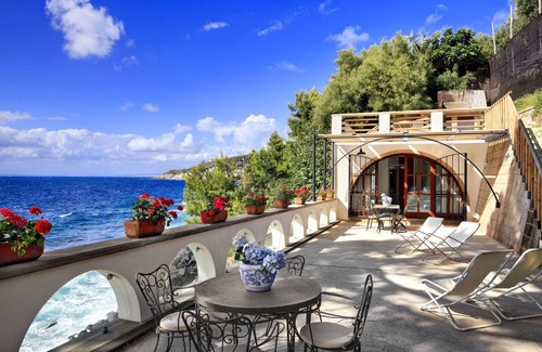 Massa Lubrense House | Discover Vera and the Vervece: Sea View & Relaxation Awaits