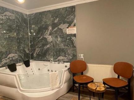 Bakırkoy House | Vera Pansiyon: Top-Rated Stay with Breakfast & Hot Tub