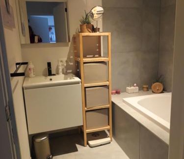 Bilzen Bed & Breakfast | Discover VERADEMING: Guest Rated 8.4 with Kitchen Amenities