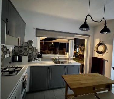 Balatonkenese House | Discover Verandás Vendégház: 4-Star, Pet-Friendly Retreat