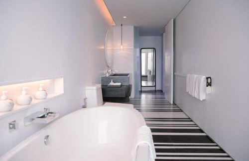 Cha-am Resort | Elegant Veranda Pool Suite - 5-Star Family Getaway