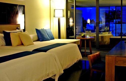Cha-am Hotel | Discover Veranda Resort & Villas Hua Hin Cha Am's Oceanfront Bliss