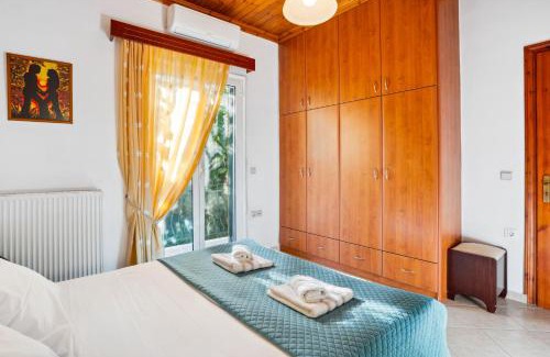 Vournikas House | Discover Verani Residence: Pet & Child Friendly Retreat