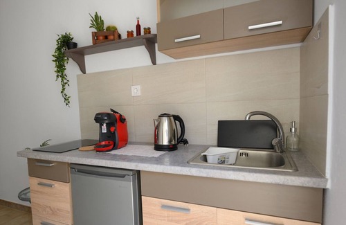Panormos Apartment | Guest Rated: 10/10 Verano V4 - Steps from the Beach