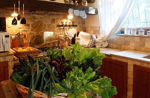Cetona Villa | Cozy Villa la Felce: Ocean Views & Pet-Friendly Comfort