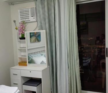Davao Apartment | Verdon Parc: Pet-Friendly Retreat with Pool and Dining